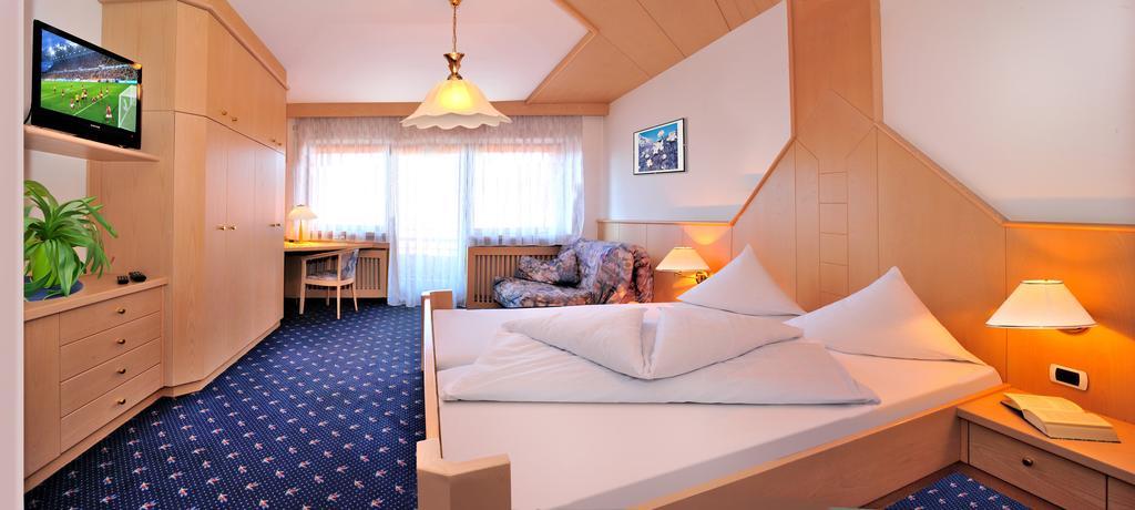 Hotel Hochrain Rasa Екстер'єр фото