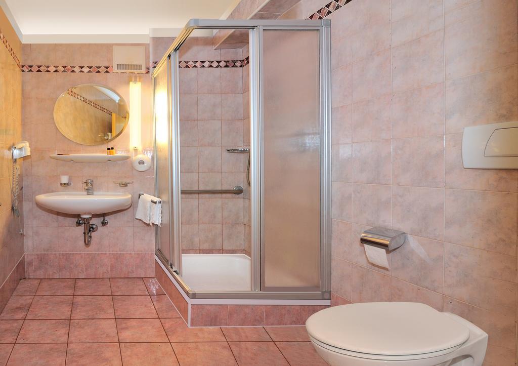 Hotel Hochrain Rasa Екстер'єр фото